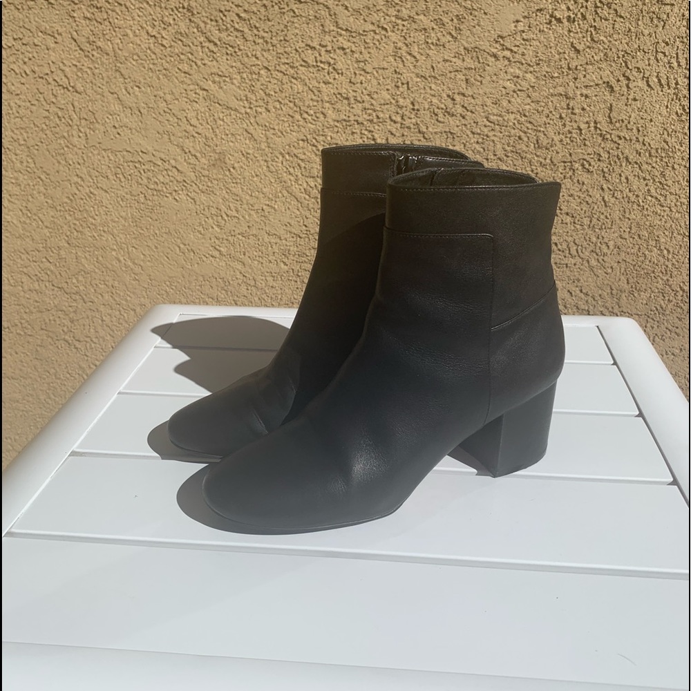 Cole Hann ankle boots 7B black leather